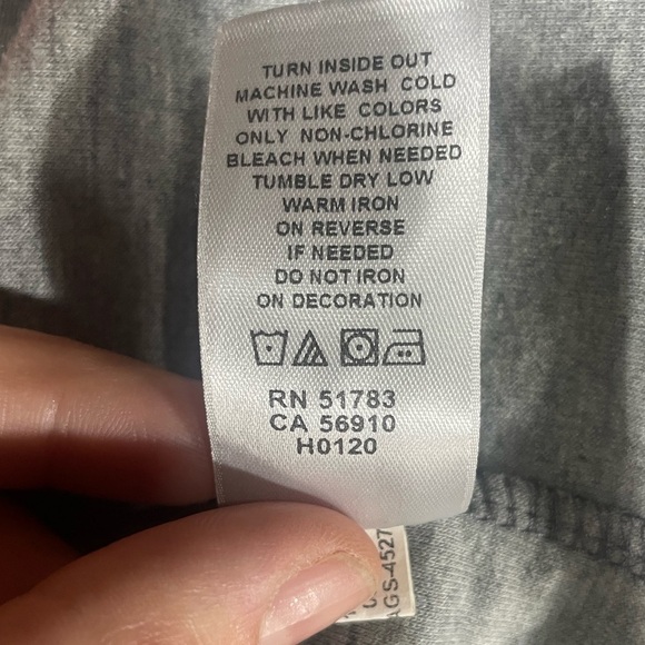 Maurices Camo V Neck Hoodie Hoodie with Front Pocket Size XL - Picture 6 of 7